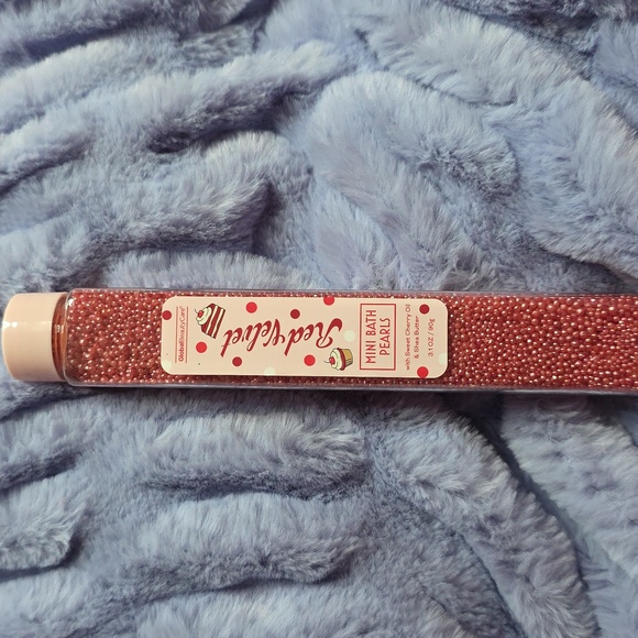 Sweet Cherry Oil And Shea Butter Bidy Wash Scrub Abs Bath Pearls - Picture 3 of 4